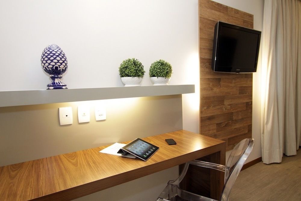 Hotel Oasis Tower 4*