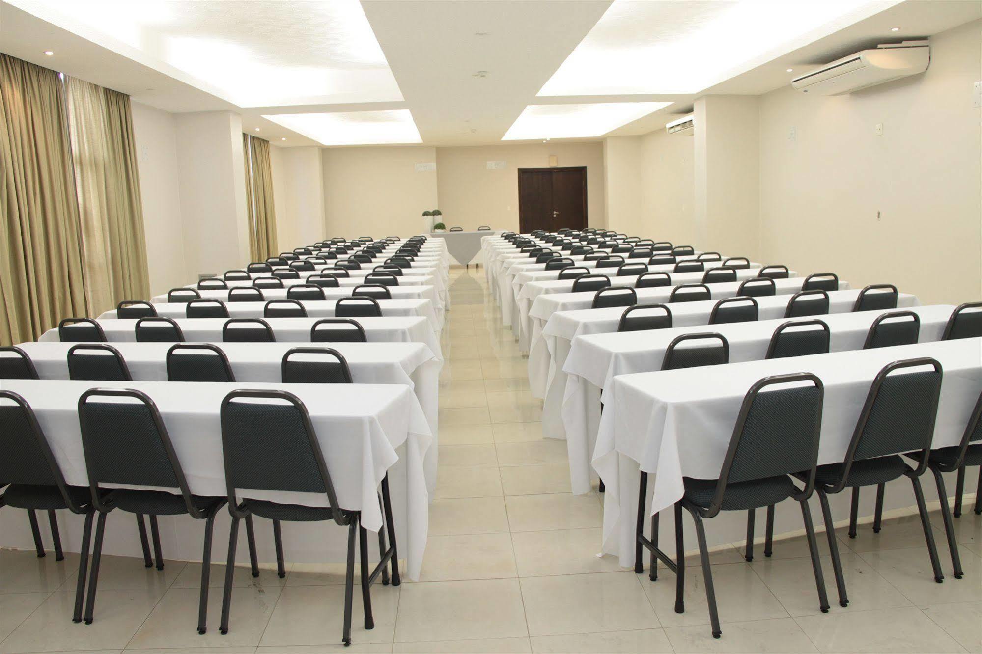 Oasis Tower Hotel 4*